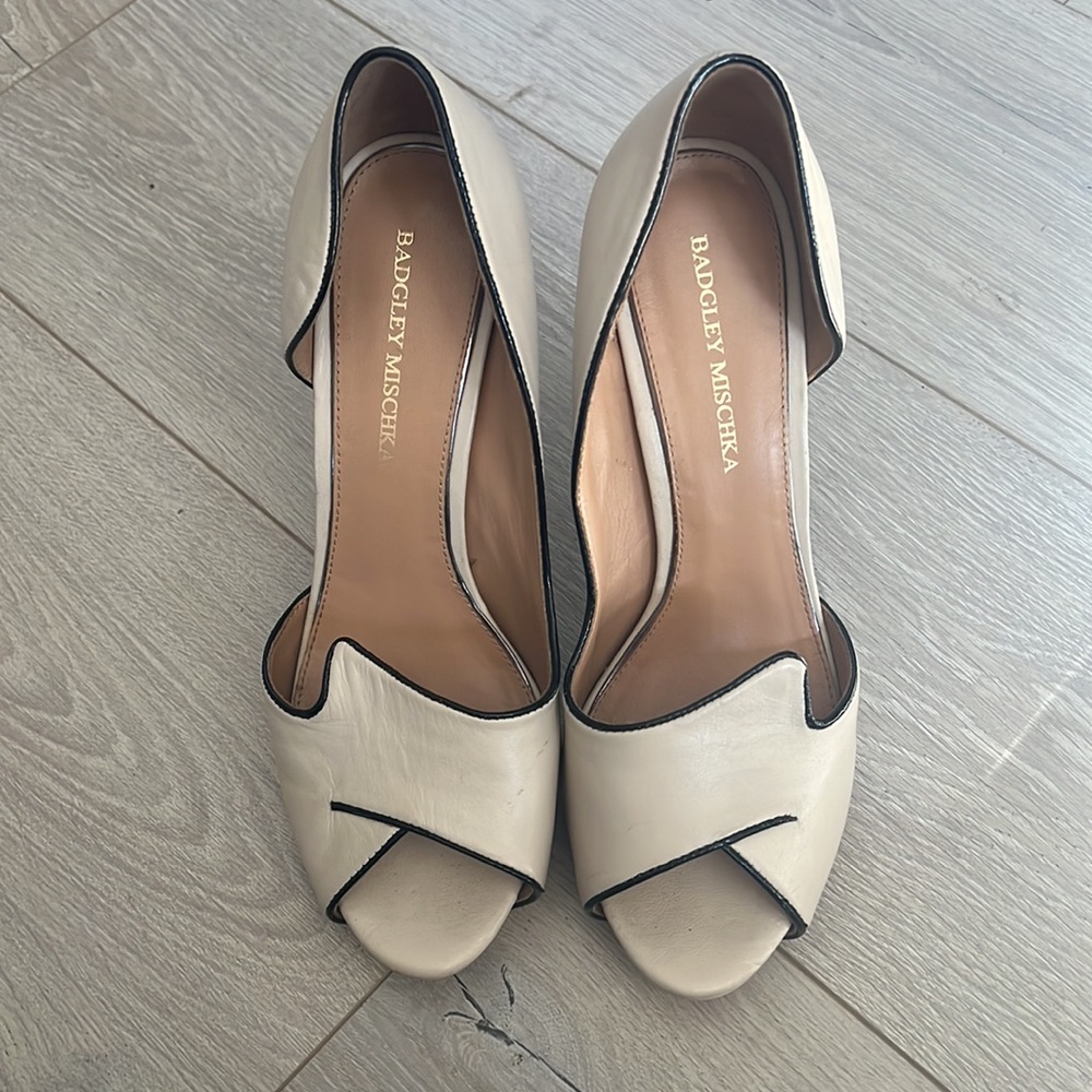 Classy Heels - image 2